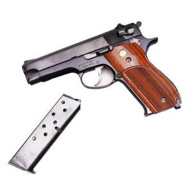 Smith & Wesson Model 39-2, 9×19mm Parabellum